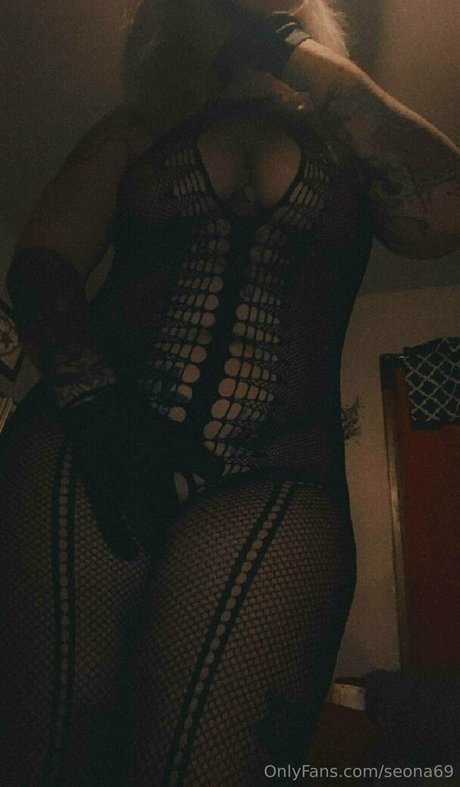 Seona69 pretty actress pic