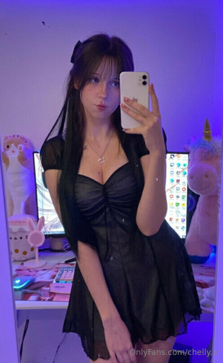 chelly x high quality model pic