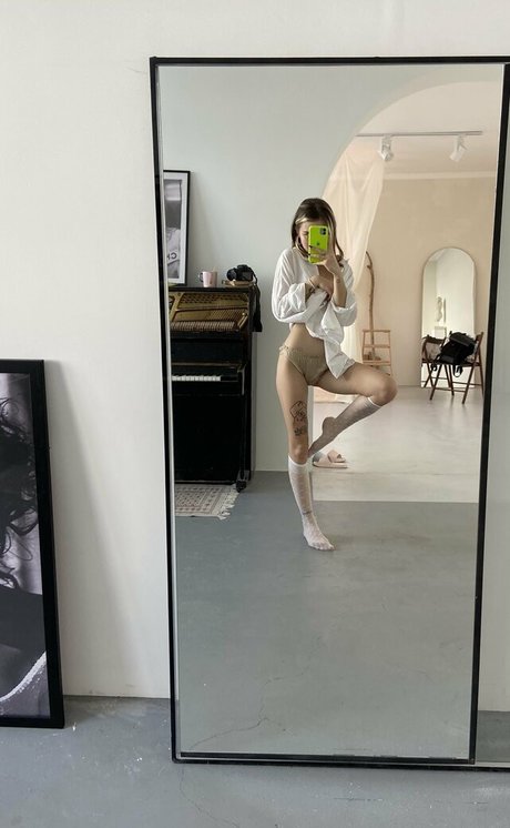 disimaria beautiful pornstar picture