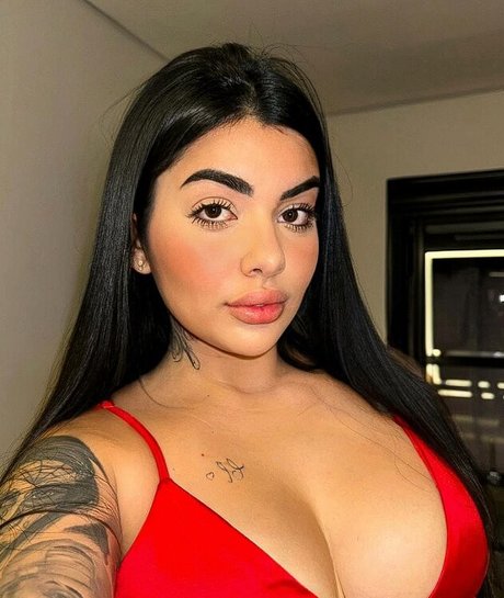 Carol Mourah best model image