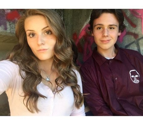 Brenna Winters model hd img