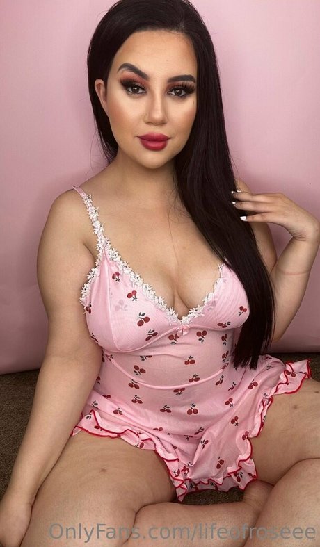 lifeofroseee star nudes galleries