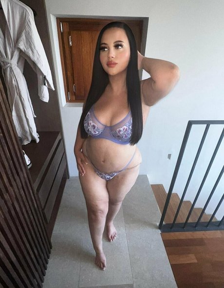 lifeofroseee free actress galleries