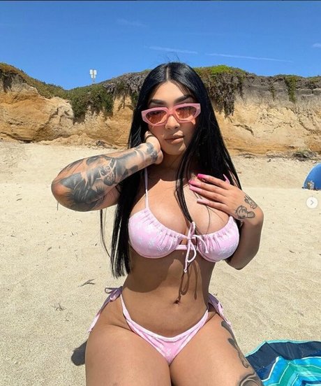 Zslaay free model pics