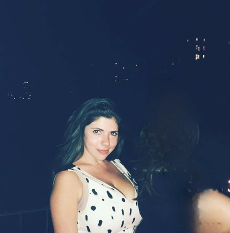 Emily Helen Barry model best img