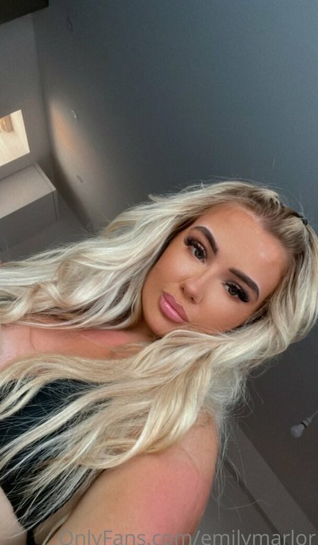 emilymrlor erotic pornstar photos