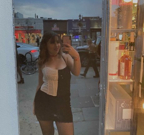 Ashley Boedeker model perfect img