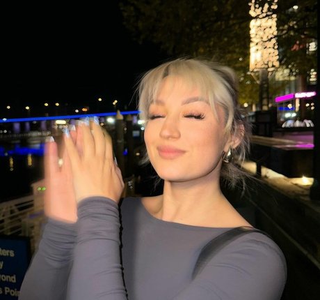 Ashley Boedeker pretty model gallery