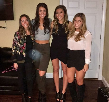 Jenna Zolla model pretty images