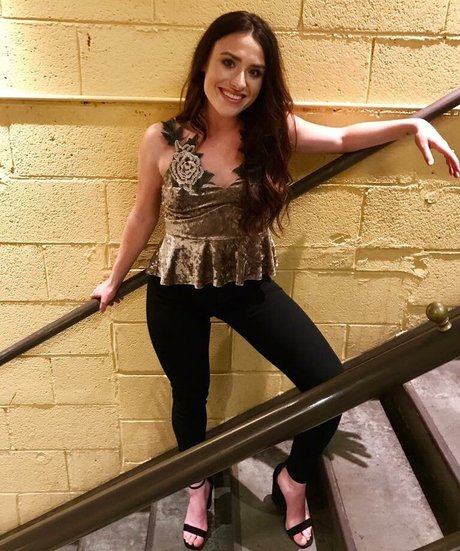 Laurel Wright pretty star picture