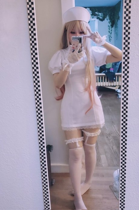 min cosplay perfect model pictures