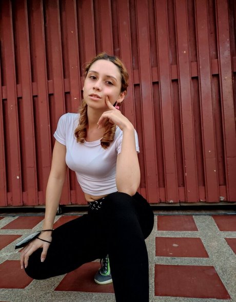 naughty student free high quality actress photo