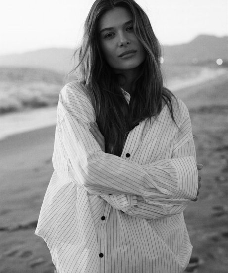 Victoria Lamas model adult image