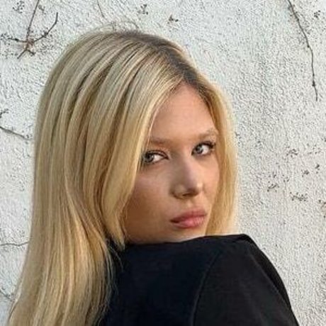 Victoria Lamas model adult photos