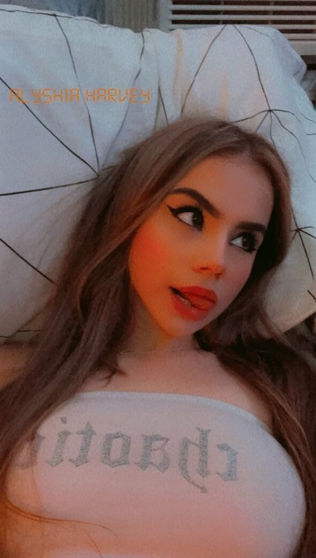 Alyshia Harvey nude actress pics