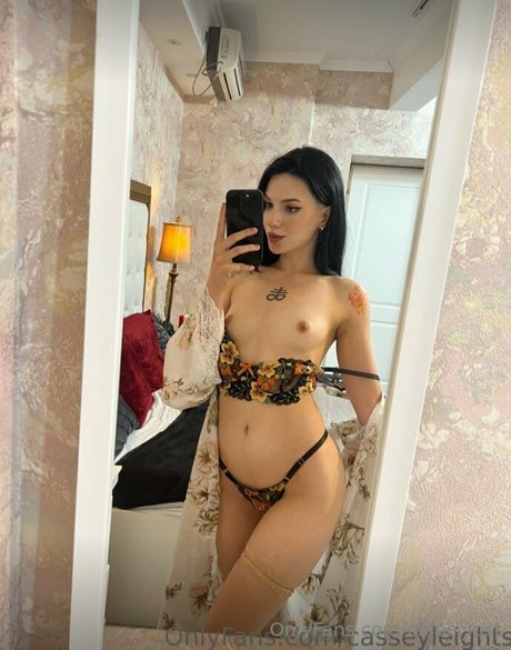 chloe lust free model galleries