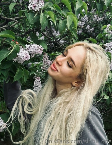 chloe lust star naked images