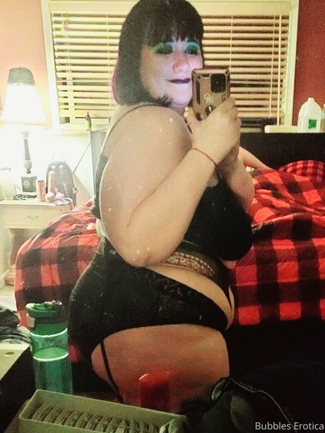 bubbleser0tica model xxx photo