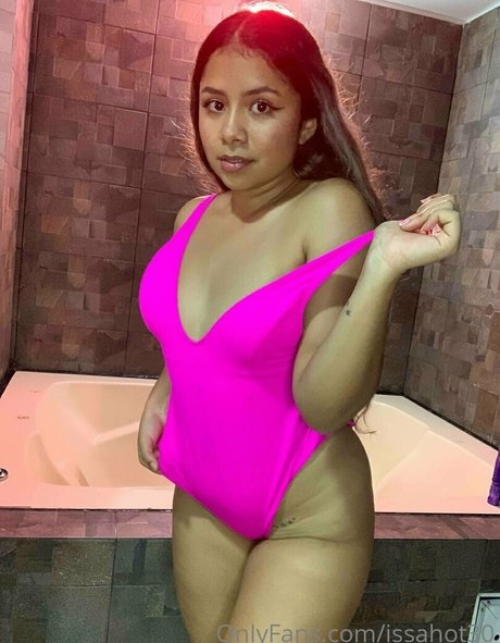 issahott31 star top pictures