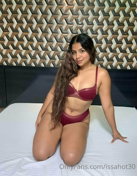 issahott31 star hd gallery