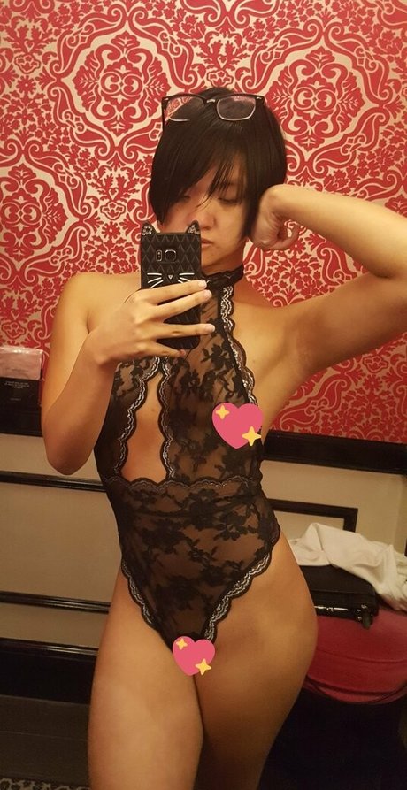 Yousoromi model porn image