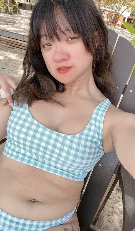 Yousoromi hot model pics