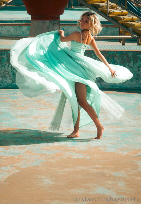 funsizedellyuwu xxx star galleries