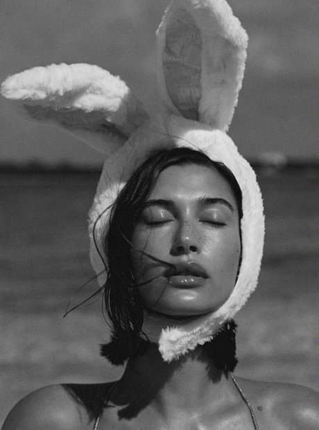 Hailey Baldwin porn model img