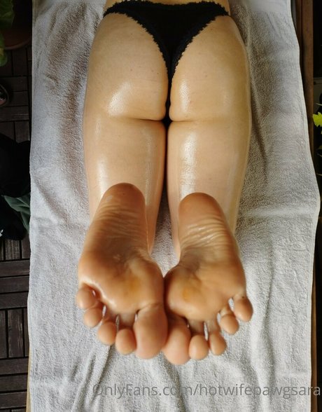 saragotcheeks top actress pic