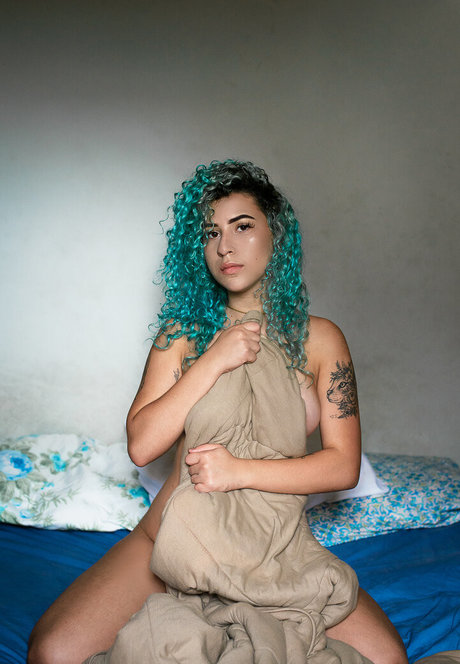 Thifany Vieira model image