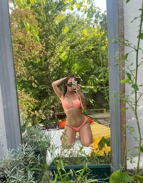 Amy Rose nude pornstar archive