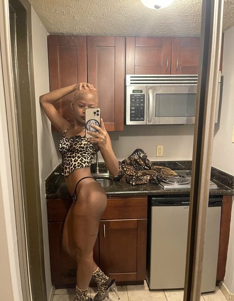 complexricki nice actress image