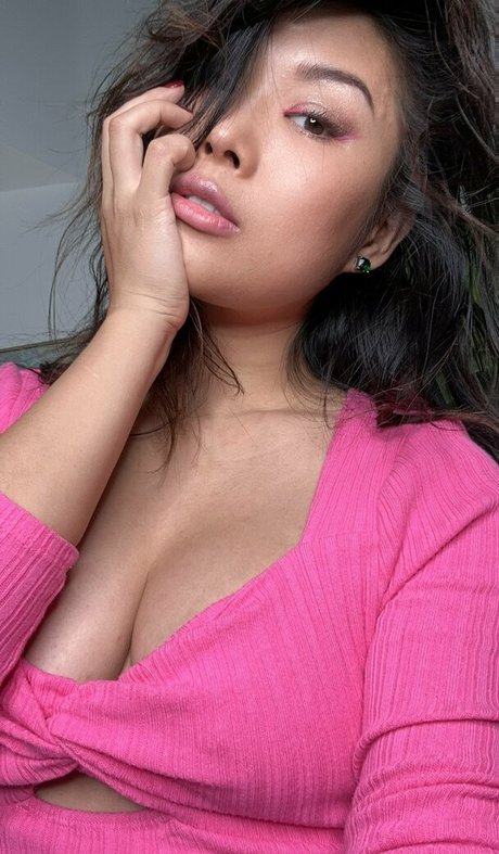 jiaoyingsummers erotic actress picture