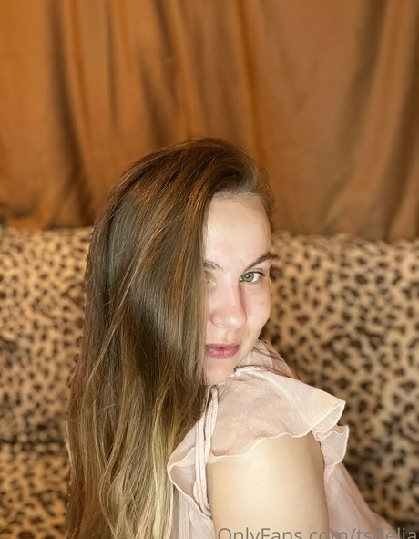 deliamalkova beautiful actress pics