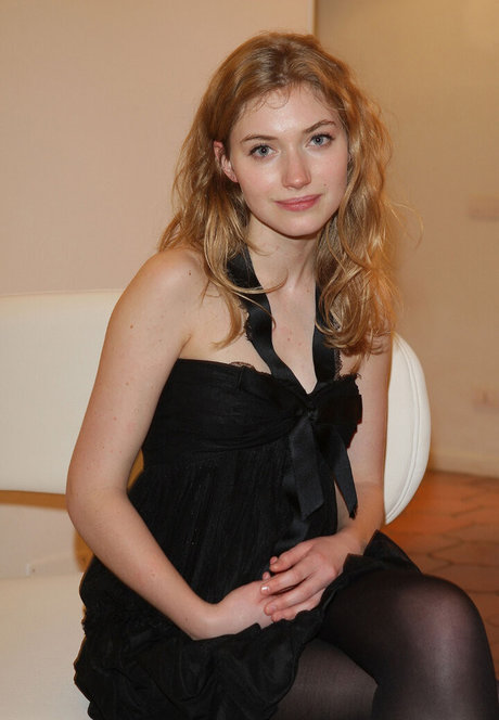 Imogen Poots naked pornstar img