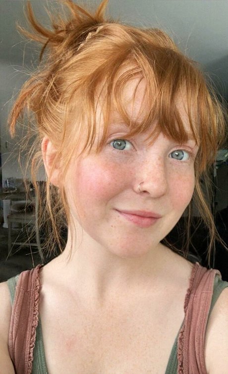 Rosalie Mae star high quality picture