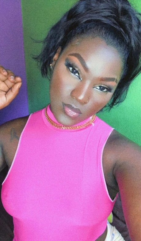 chocolate kitti hd actress photos