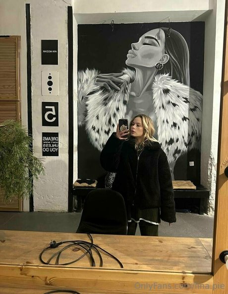 lina pie model erotic photos