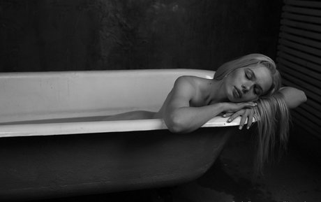 lina pie porn model img