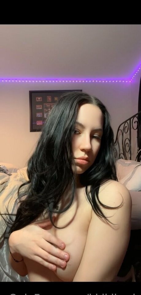 kkikikash model top pictures