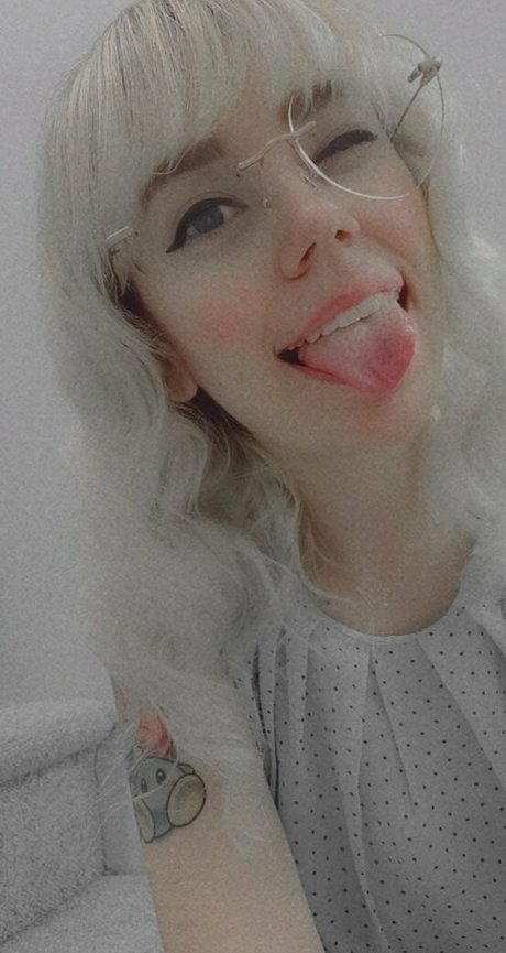 brattty succubus model hd pic