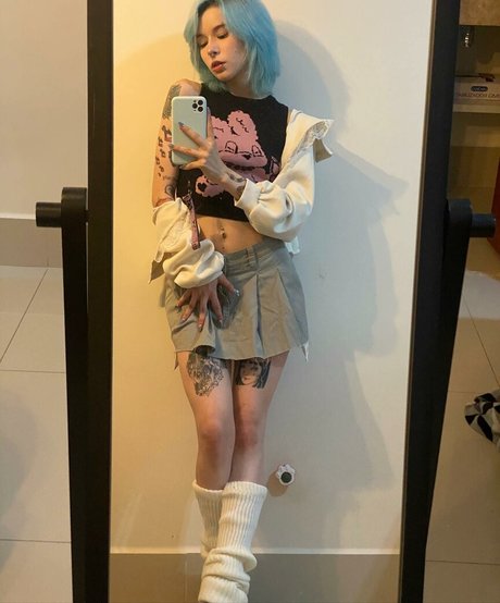 Luh Setra beautiful star picture