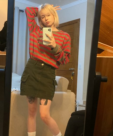 Luh Setra star erotic archive