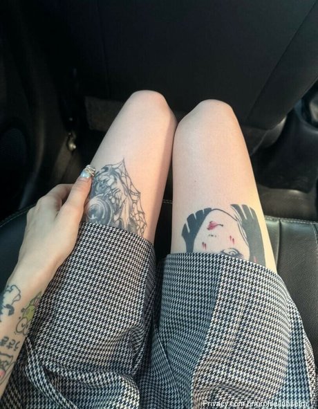 Luh Setra star nudes image