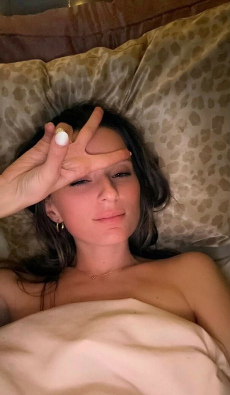 MVR9 actress picture