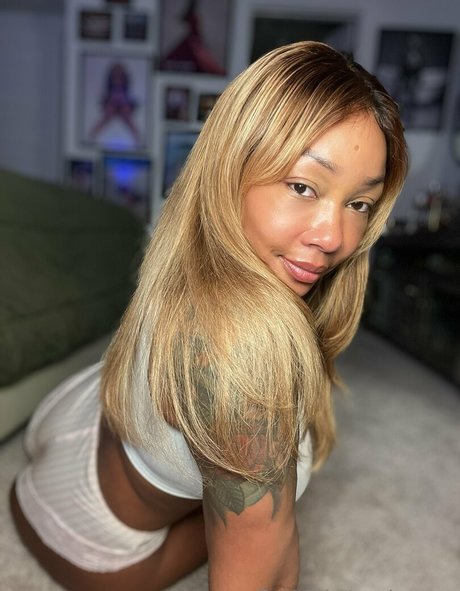 eatmahkandyfree pornographic star image