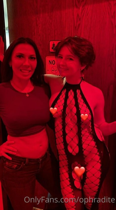 ophradite model hot archive