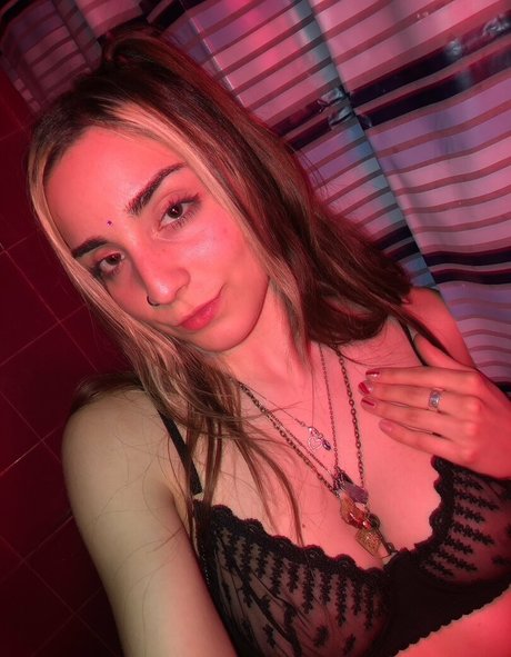 mimifreefire model top picture