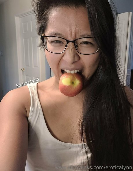 eroticalynn porn star gallery