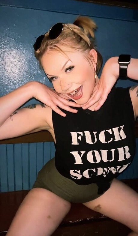 Danni Kancho hot actress images